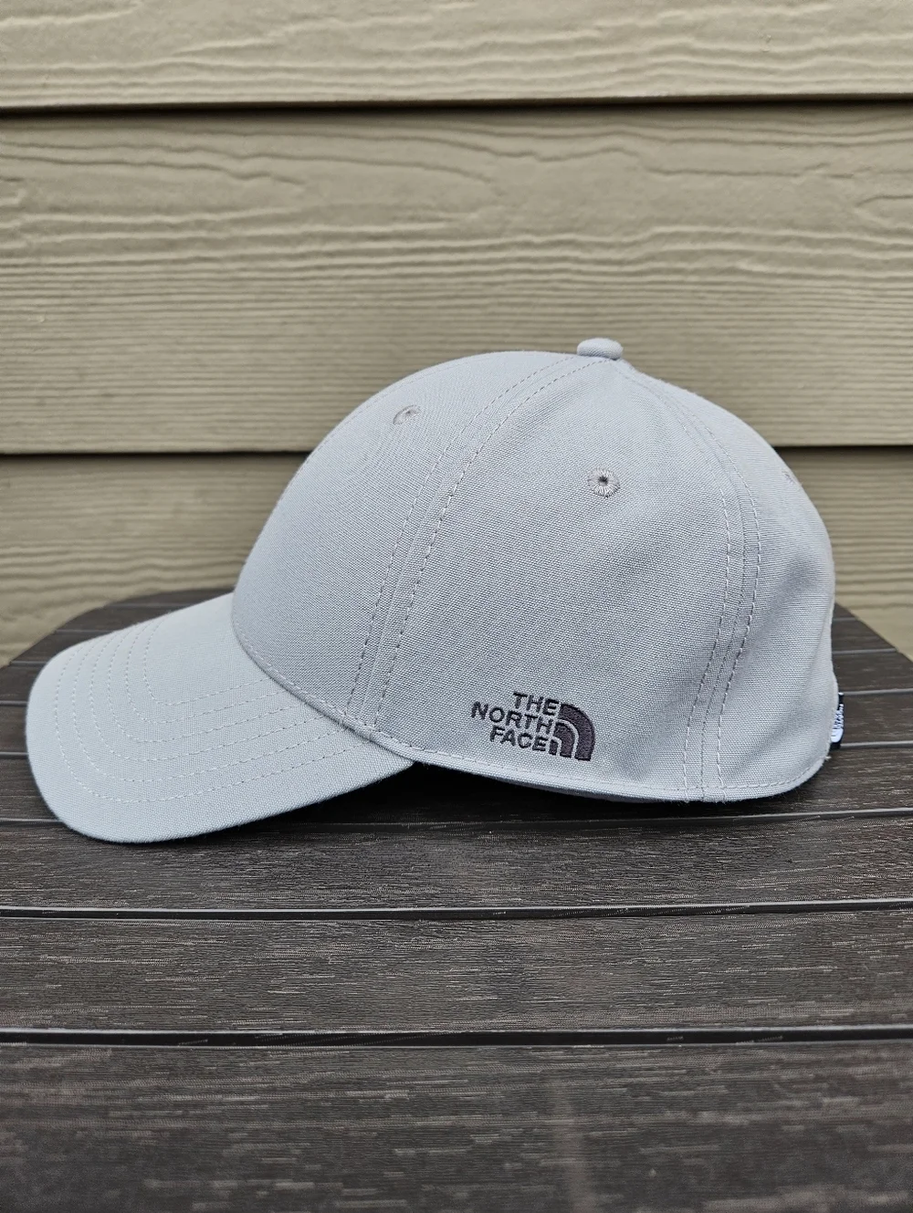 North Face Gray Logo Hat Cap Strap Back Outdoor Hiking Classic Unisex OS EUC